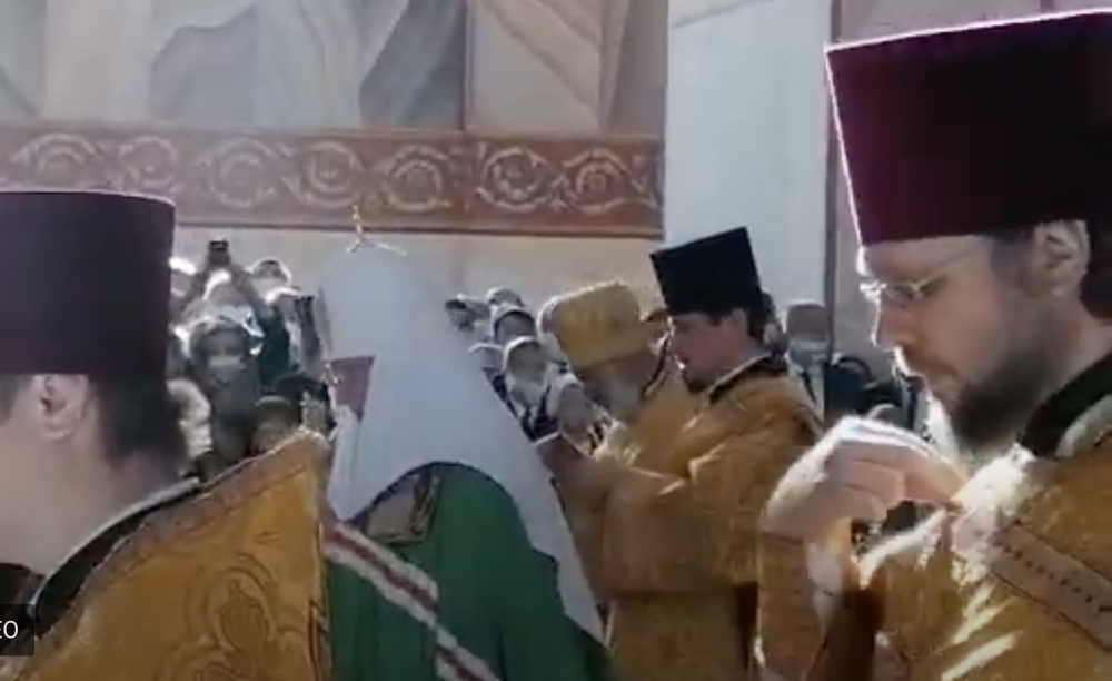 Патриарх Кирилл начал службу в храме Александра Невского в Волгограде (ВИДЕО) Патриарх Кирилл начал службу в храме Александра Невского в Волгограде (ВИДЕО)
