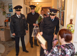 Простые камышане помогли задержать негодяя, раздавившего насмерть женщину и отсиживавшегося в лесополосе Простые камышане помогли задержать негодяя, раздавившего насмерть женщину и отсиживавшегося в лесополосе
