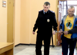 В Камышине полицейские перекрыли канал сбыта оптовых партий сильнодействующих наркотиков В Камышине полицейские перекрыли канал сбыта оптовых партий сильнодействующих наркотиков