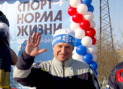 В Камышине лыжную экипировку примерили все участники марафона в лесопитомнике, начиная с главы города В Камышине лыжную экипировку примерили все участники марафона в лесопитомнике, начиная с главы города