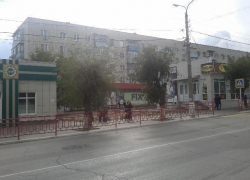 В Камышине намечены публичные слушания по наступлению «торгуш» на жилые дома в районе центрального рынка В Камышине намечены публичные слушания по наступлению «торгуш» на жилые дома в районе центрального рынка