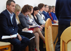 Камышинский хлебокомбинат, продажей которого чиновники администрации собирались "залатать" бюджетный дефицит, никто не купил Камышинский хлебокомбинат, продажей которого чиновники администрации собирались "залатать" бюджетный дефицит, никто не купил