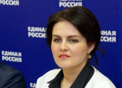 Депутат Госдумы Анна Кувычко увидела Путина и вспомнила ужасный туалет в Камышинском районе Депутат Госдумы Анна Кувычко увидела Путина и вспомнила ужасный туалет в Камышинском районе