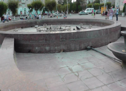 В Камышине забыли включить фонтаны после 2 августа? В Камышине забыли включить фонтаны после 2 августа?