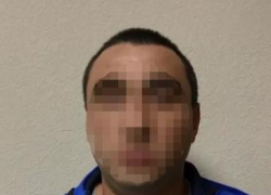 30-летний мститель выбрал "подходящее" место для разборок с обидчиком своей сестры - он избил его в банке (ВИДЕО) 30-летний мститель выбрал "подходящее" место для разборок с обидчиком своей сестры - он избил его в банке (ВИДЕО)