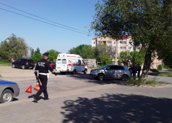 Полиция уточнила, кто пострадал вчера в аварии на улице Королева, о которой писал "Блокнот Камышина" Полиция уточнила, кто пострадал вчера в аварии на улице Королева, о которой писал "Блокнот Камышина"