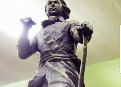 На наступающей неделе в Камышин прибудет для установки памятник Петру Первому от волжского скульптора Сергея Щербакова На наступающей неделе в Камышин прибудет для установки памятник Петру Первому от волжского скульптора Сергея Щербакова
