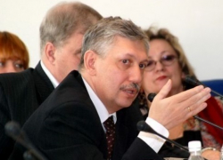 Кандидат в депутаты Госдумы от КПРФ заявил, что власти на местах работают только на «Единую Россию» Кандидат в депутаты Госдумы от КПРФ заявил, что власти на местах работают только на «Единую Россию»
