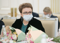 Губернатору Андрею Бочарову понравилось, что единоросс Нина Черняева заявила о сложении мандата депутата Госдумы не в кулуарах Губернатору Андрею Бочарову понравилось, что единоросс Нина Черняева заявила о сложении мандата депутата Госдумы не в кулуарах