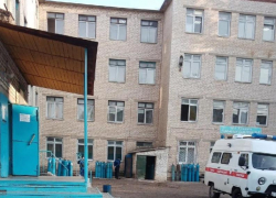 Больничный "недострой" на улице Калинина в Камышине никто не захотел покупать за 8 миллионов Больничный "недострой" на улице Калинина в Камышине никто не захотел покупать за 8 миллионов