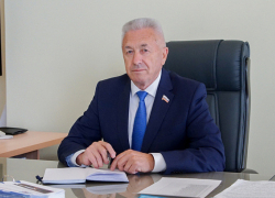 «Привлекался к уголовной ответственности»: председателя Волгоградской облдумы Александра Блошкина упрекнули в коррупции, - "Блокнот Волгограда" «Привлекался к уголовной ответственности»: председателя Волгоградской облдумы Александра Блошкина упрекнули в коррупции, - "Блокнот Волгограда"
