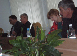 Два депутата Камышинской городской думы ни с того, ни с сего проголосовали за прямые выборы мэра Камышина Два депутата Камышинской городской думы ни с того, ни с сего проголосовали за прямые выборы мэра Камышина