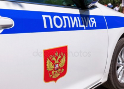 Среди бела дня на сельской дороге водитель-пенсионер заснул за рулем и отправился в больницу вместе с двумя пассажирами Среди бела дня на сельской дороге водитель-пенсионер заснул за рулем и отправился в больницу вместе с двумя пассажирами