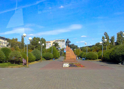 В Камышине в районе памятника Маресьеву на 3 дня частично перекроют улицу Некрасова - ее будут асфальтировать В Камышине в районе памятника Маресьеву на 3 дня частично перекроют улицу Некрасова - ее будут асфальтировать