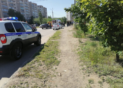 В Камышине с проезжей части улицы Базарова на третьем городке "скорая" только что увезла сбитого мужчину В Камышине с проезжей части улицы Базарова на третьем городке "скорая" только что увезла сбитого мужчину