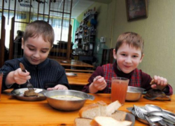В Камышине самыми защищенными статьями бюджета оказались расходы на содержание чиновников и пиар В Камышине самыми защищенными статьями бюджета оказались расходы на содержание чиновников и пиар