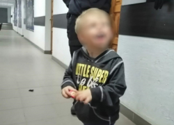 Полицейские разыскивают в Волгоградской области мать, бросившую своего малолетнего ребенка Полицейские разыскивают в Волгоградской области мать, бросившую своего малолетнего ребенка