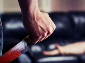 Мужчина убил мать на глазах двух маленьких детей под Волгоградом - «Блокнот Волгограда» Мужчина убил мать на глазах двух маленьких детей под Волгоградом - «Блокнот Волгограда»
