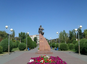 В Камышине за прошедшую неделю прополото 3730 м2 цветников В Камышине за прошедшую неделю прополото 3730 м2 цветников