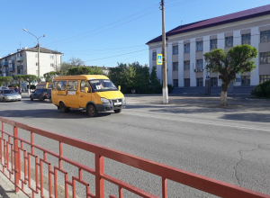 Очевидцы сообщают в соцсетях, что в Камышине на улице Ленина, напротив корпусов индустриально-педагогического колледжа, сбили пешехода Очевидцы сообщают в соцсетях, что в Камышине на улице Ленина, напротив корпусов индустриально-педагогического колледжа, сбили пешехода