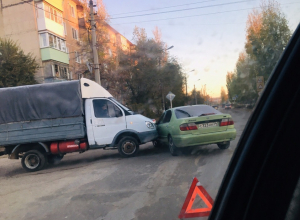 В Камышине водители продолжают попадать в ДТП, которые вполне можно избежать В Камышине водители продолжают попадать в ДТП, которые вполне можно избежать