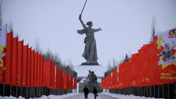 2 февраля — 74-я годовщина разгрома немецко-фашистских войск в Сталинградской битве 2 февраля — 74-я годовщина разгрома немецко-фашистских войск в Сталинградской битве