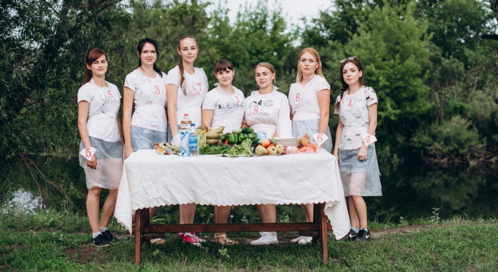 В конкурсе «Блокнота Камышина» «Мисс уникальность- 2018» прошел «вкусный» этап «Полевая  кухня»