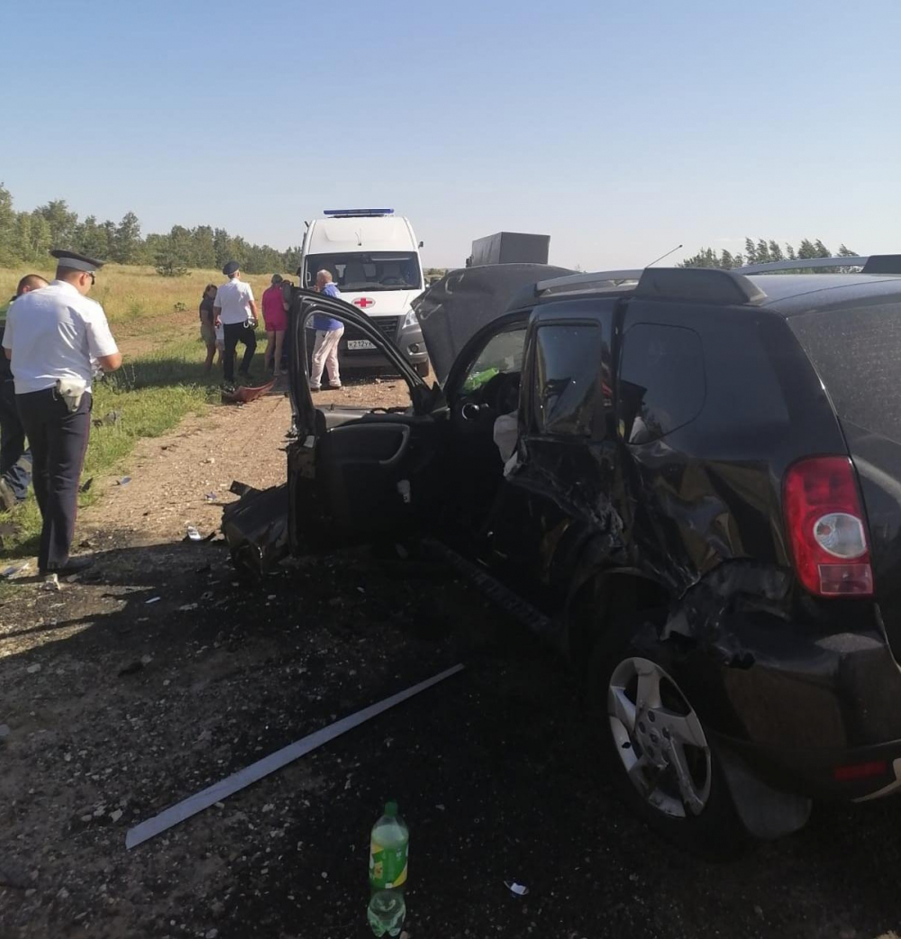 На трассе между селами Умет и Усть-Грязнуха в Камышинском районе в аварии  пострадали пятеро | 31.07.2023 | Камышин - БезФормата