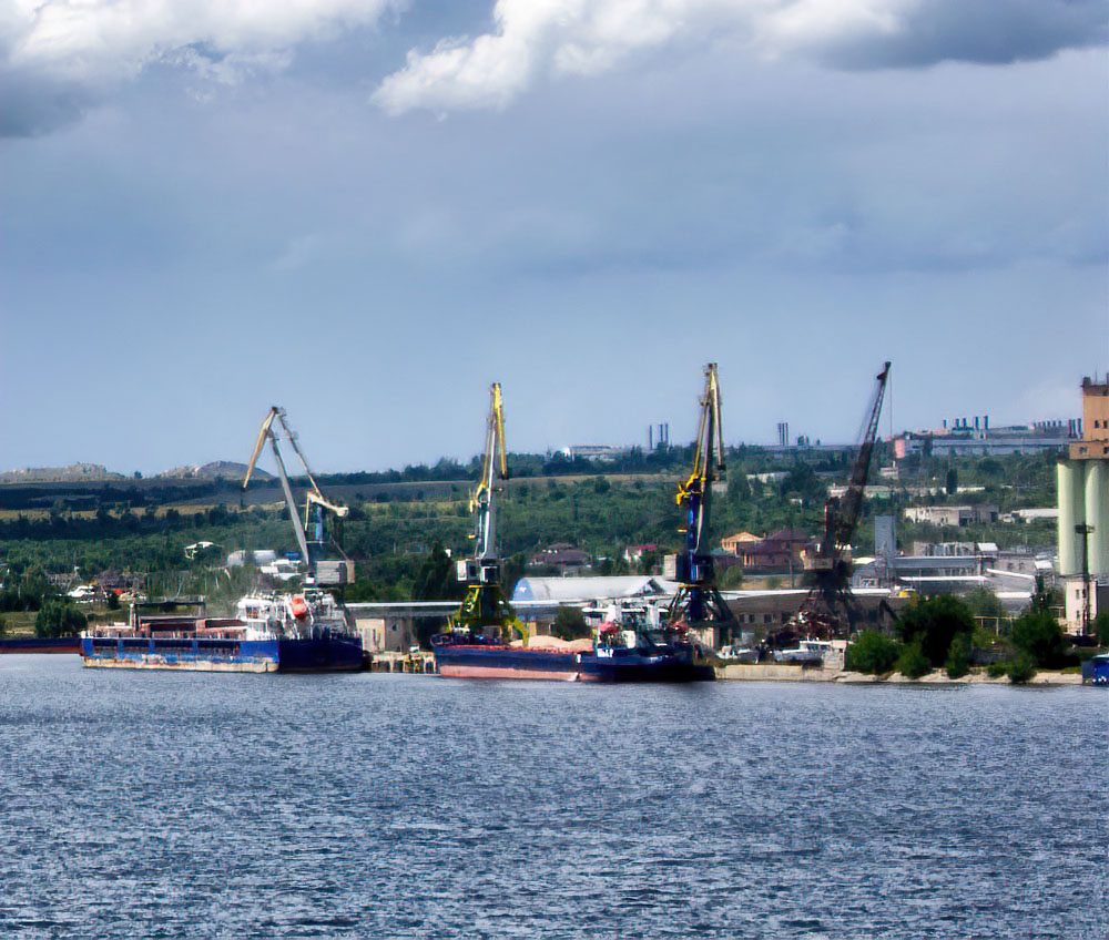 В Камышине под погрузку к местному элеватору поданы новые сухогрузы класса  «река -море» | 12.07.2023 | Камышин - БезФормата