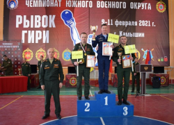 Гвардейцы из Камышина взяли призовые места в первенстве по гиревому спорту