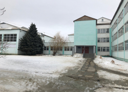 В школе №7 Камышина один девятиклассник так ударил другого, что пострадавший паренек попал в травматологическое отделение ЦГБ
