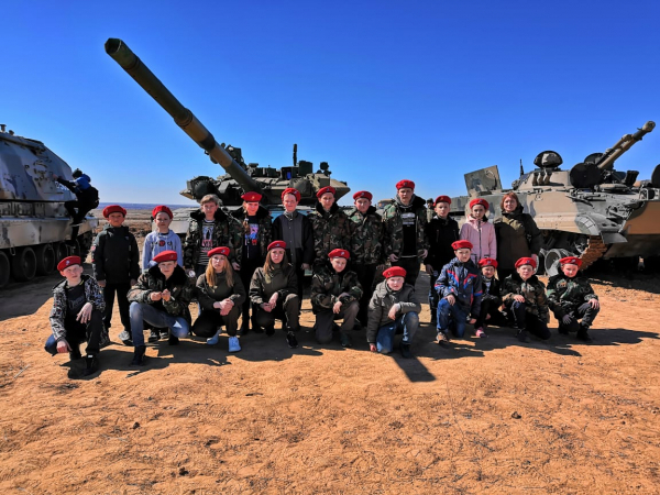 Юные камышане из Антиповки приняли участие в армейских играх «Танковый биатлон»