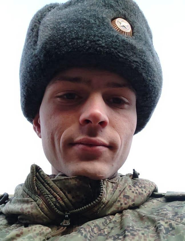 В Волгограде сегодня, 23 июня, передали орден Мужества бабушке погибшего на Украине 22-летнего танкиста из Камышинского района  Алексея Мартынова