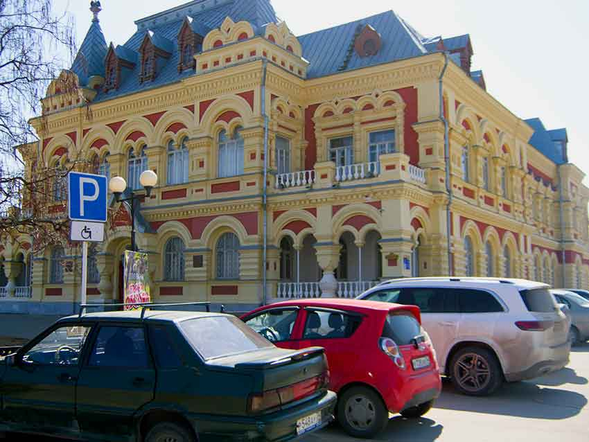 Волгоградское телевидение заинтересовалось тем, что камышан не только водят по городскому музею, но играют с ними во время экскурсий